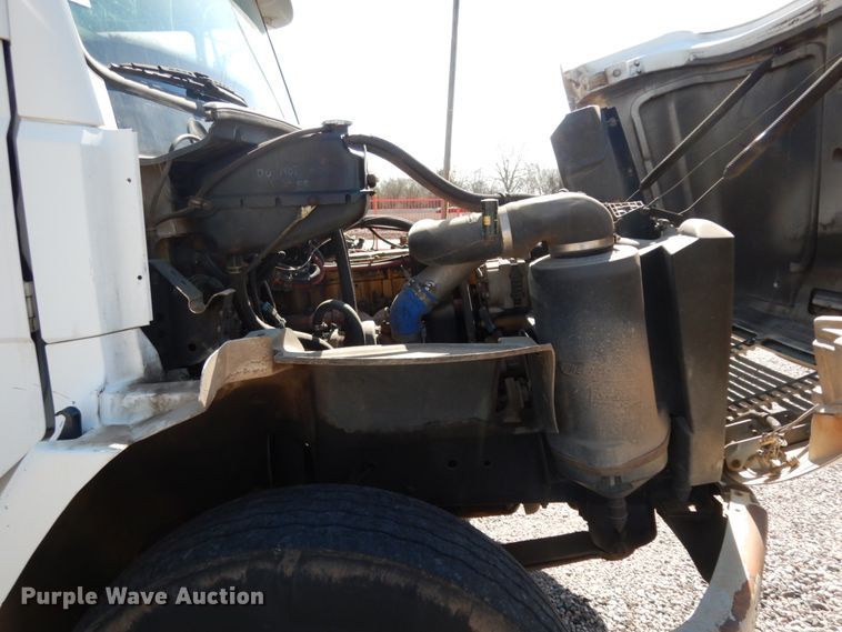 image for item DM2886 2004 Freightliner FL70  sewer jetter truck