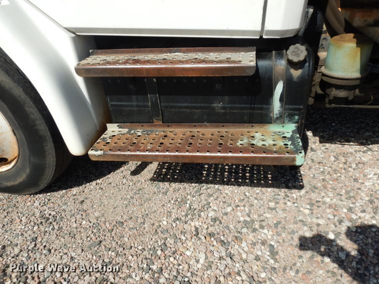 image for item DM2886 2004 Freightliner FL70  sewer jetter truck