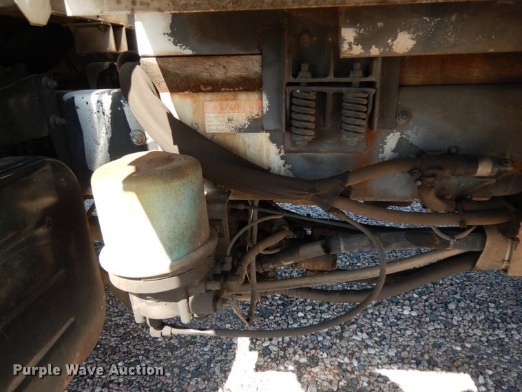 image for item DM2886 2004 Freightliner FL70  sewer jetter truck