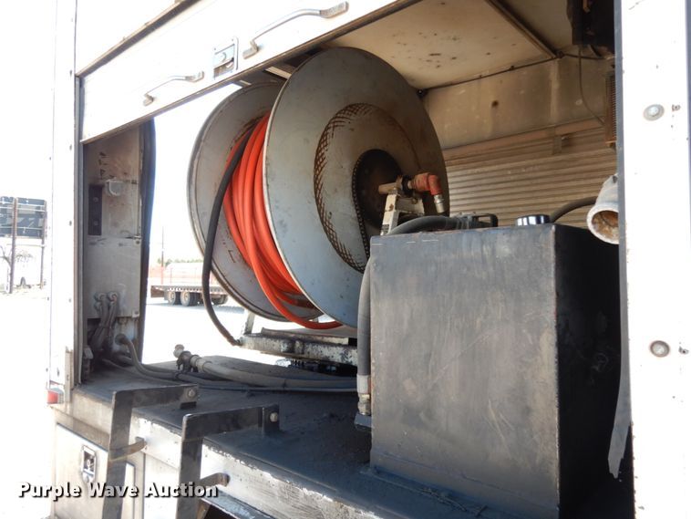 image for item DM2886 2004 Freightliner FL70  sewer jetter truck