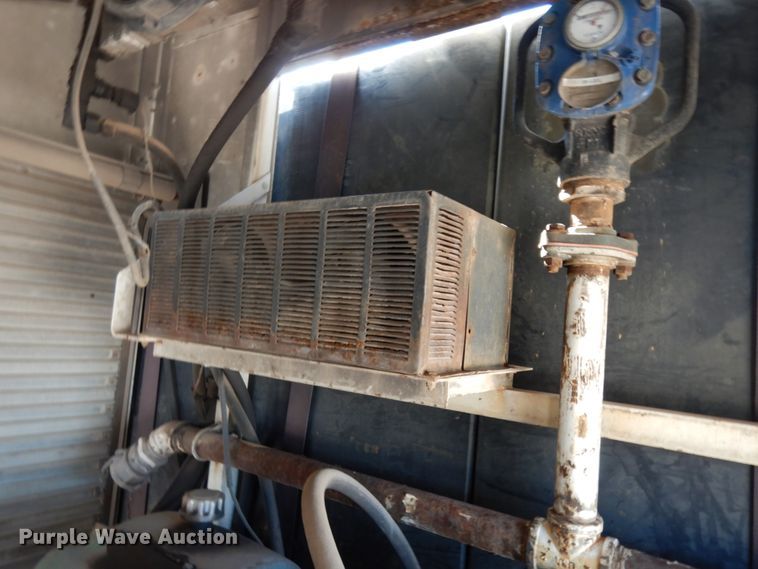 image for item DM2886 2004 Freightliner FL70  sewer jetter truck