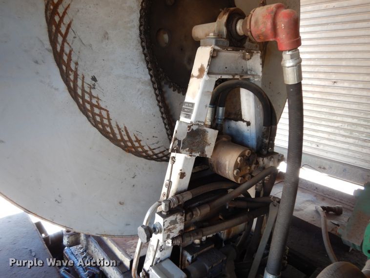 image for item DM2886 2004 Freightliner FL70  sewer jetter truck