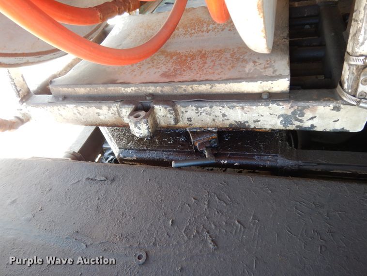 image for item DM2886 2004 Freightliner FL70  sewer jetter truck