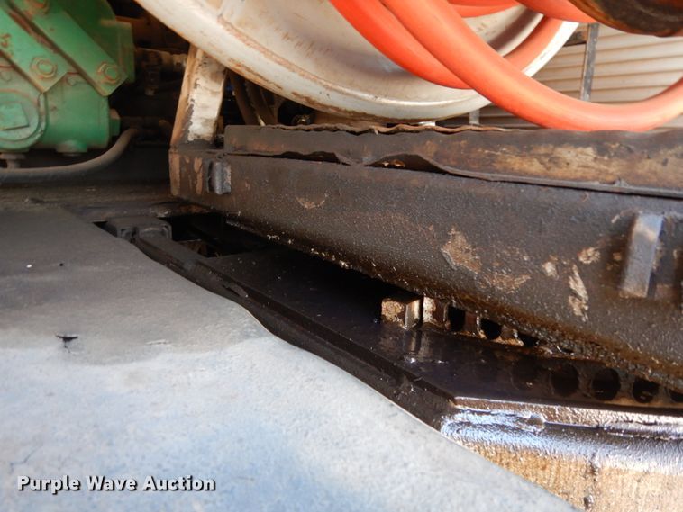 image for item DM2886 2004 Freightliner FL70  sewer jetter truck