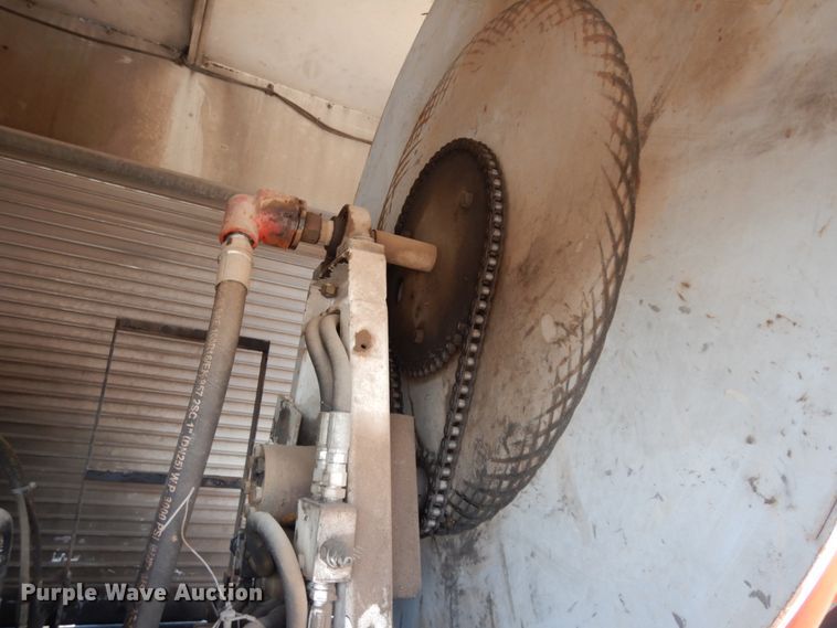 image for item DM2886 2004 Freightliner FL70  sewer jetter truck