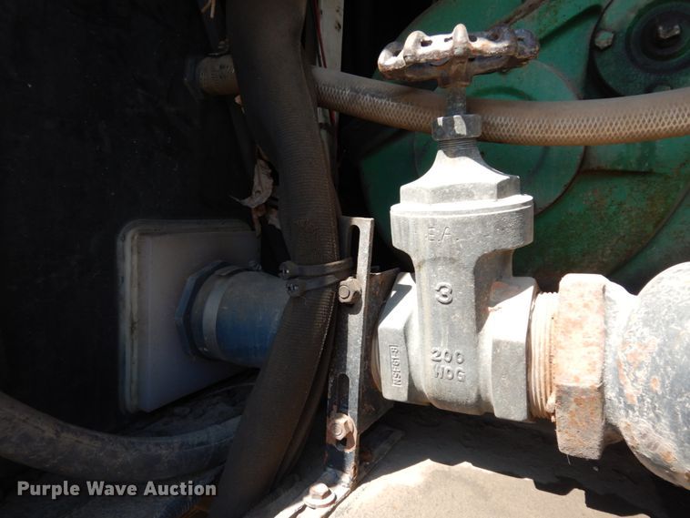 image for item DM2886 2004 Freightliner FL70  sewer jetter truck