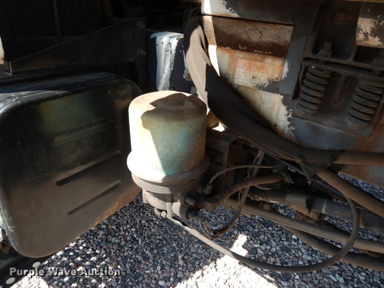 image for item DM2886 2004 Freightliner FL70  sewer jetter truck
