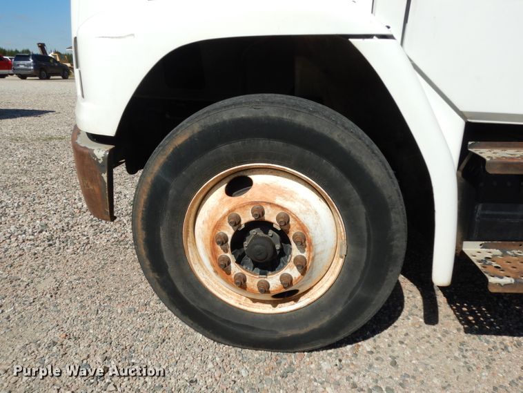 image for item DM2886 2004 Freightliner FL70  sewer jetter truck