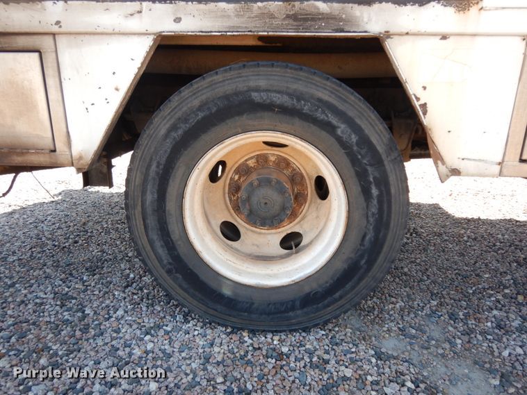 image for item DM2886 2004 Freightliner FL70  sewer jetter truck