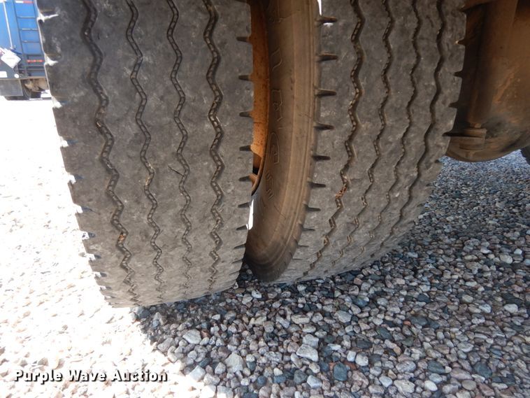 image for item DM2886 2004 Freightliner FL70  sewer jetter truck