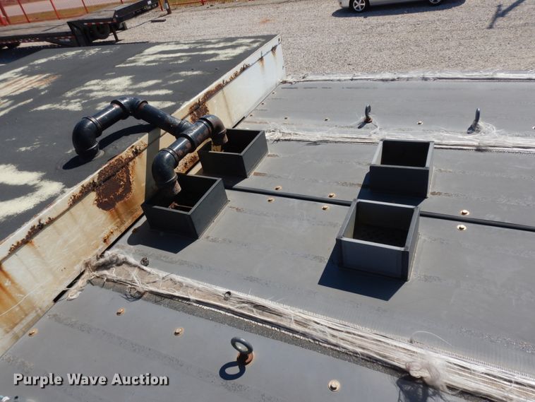 image for item DM2886 2004 Freightliner FL70  sewer jetter truck