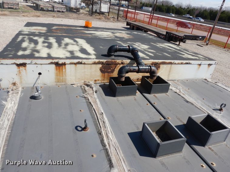 image for item DM2886 2004 Freightliner FL70  sewer jetter truck