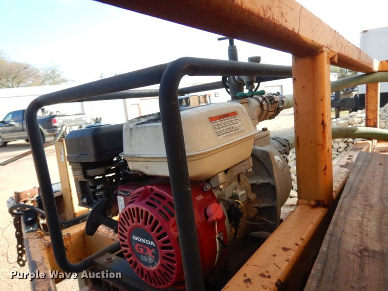 image for item DM2889 2004 Shop built utility trailer