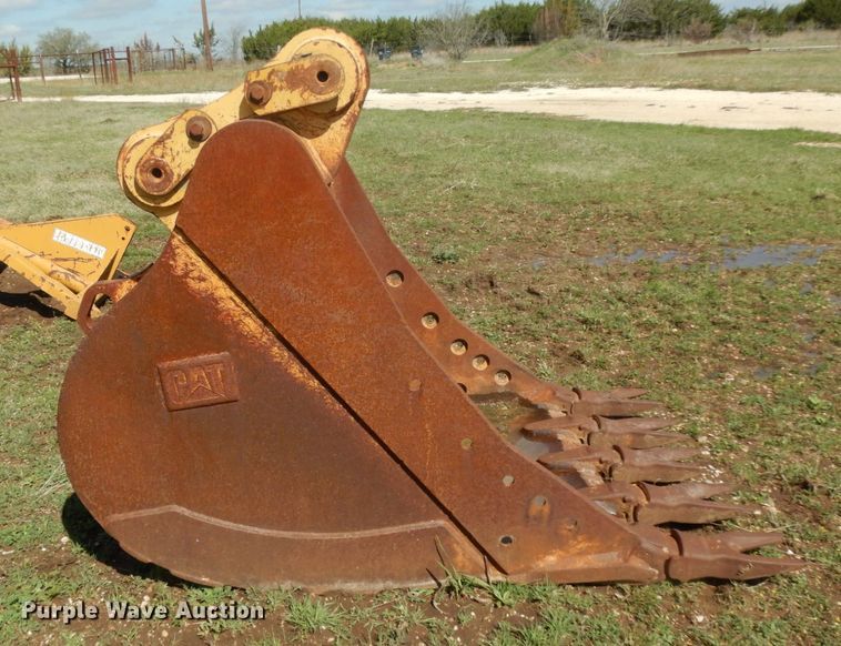 image for item DM2894 Caterpillar 50"W excavator bucket