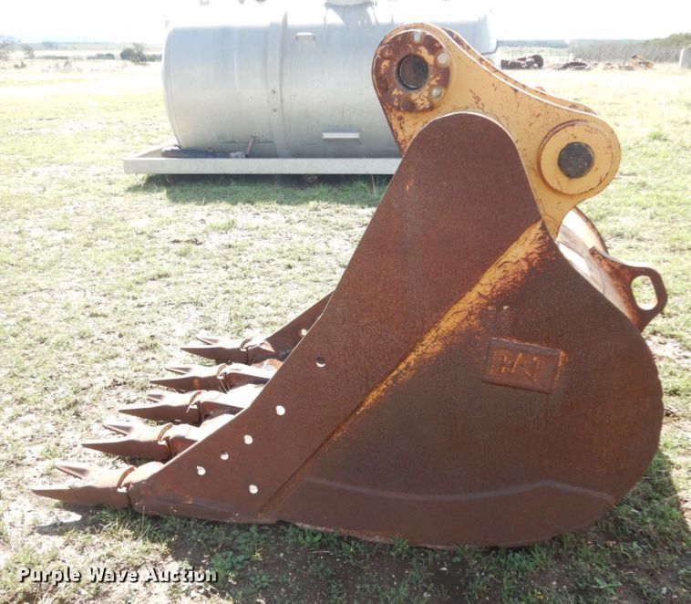 image for item DM2894 Caterpillar 50"W excavator bucket