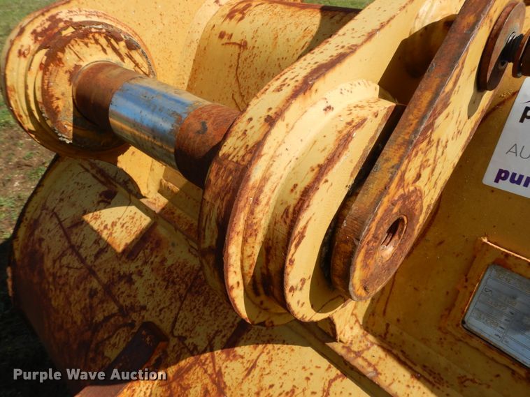 image for item DM2894 Caterpillar 50"W excavator bucket