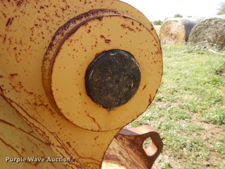 image for item DM2894 Caterpillar 50"W excavator bucket