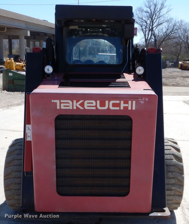 image for item DM4261 2014 Takeuchi TS70R  skid steer loader