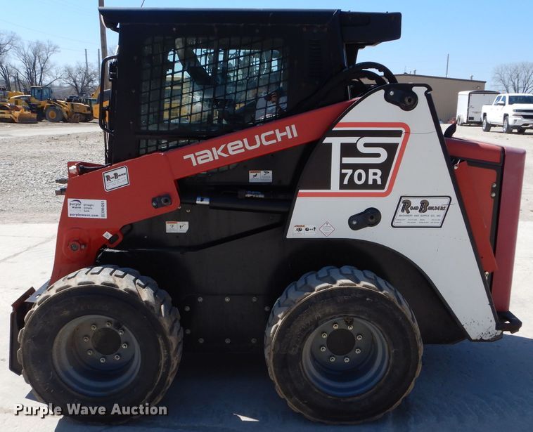 image for item DM4261 2014 Takeuchi TS70R  skid steer loader