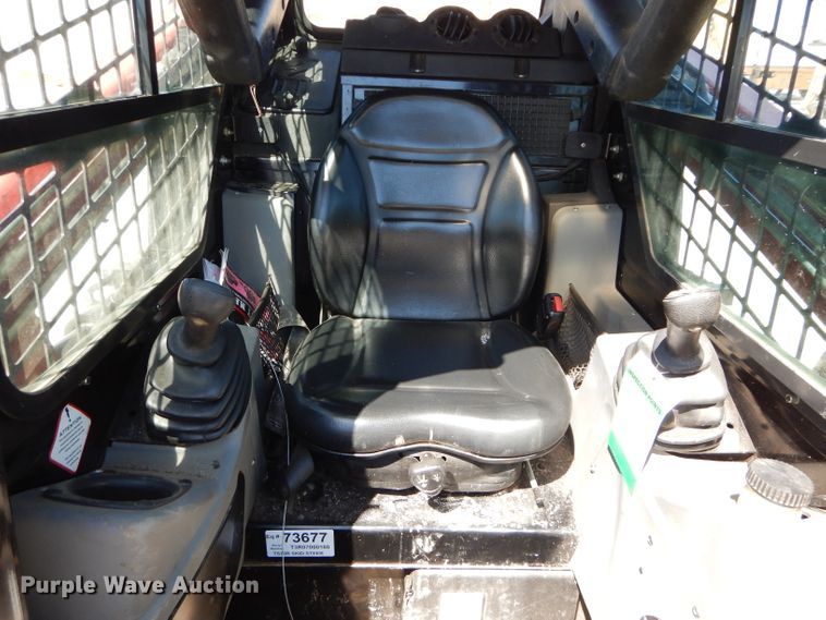 image for item DM4261 2014 Takeuchi TS70R  skid steer loader