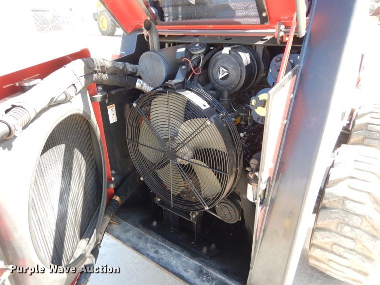 image for item DM4261 2014 Takeuchi TS70R  skid steer loader