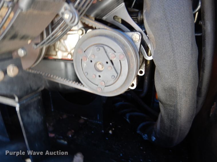 image for item DM4261 2014 Takeuchi TS70R  skid steer loader