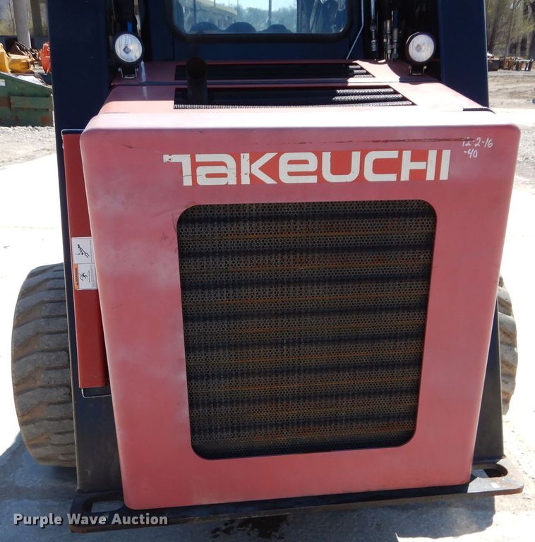 image for item DM4261 2014 Takeuchi TS70R  skid steer loader