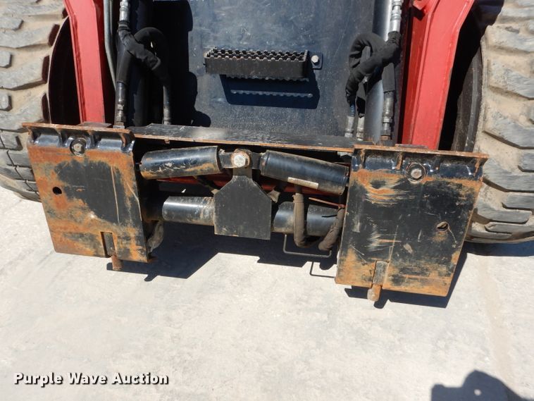 image for item DM4261 2014 Takeuchi TS70R  skid steer loader