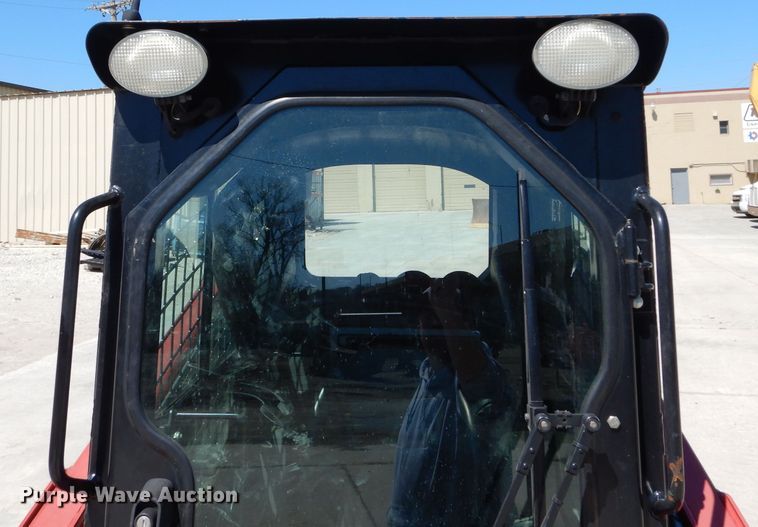 image for item DM4261 2014 Takeuchi TS70R  skid steer loader