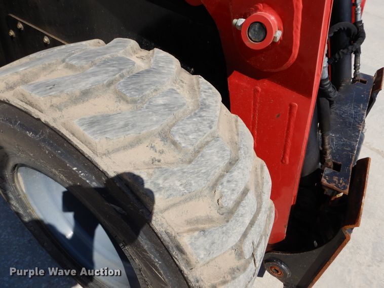 image for item DM4261 2014 Takeuchi TS70R  skid steer loader