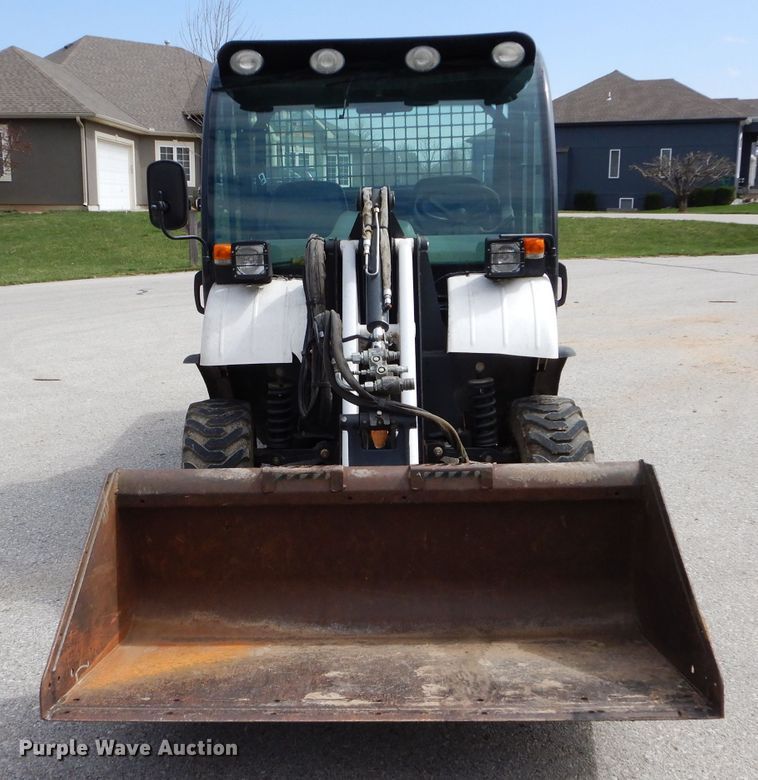 image for item DM4263 2012 Bobcat Toolcat 5600  utility vehicle
