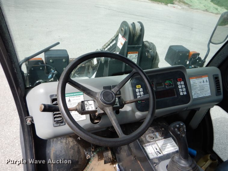 image for item DM4263 2012 Bobcat Toolcat 5600  utility vehicle