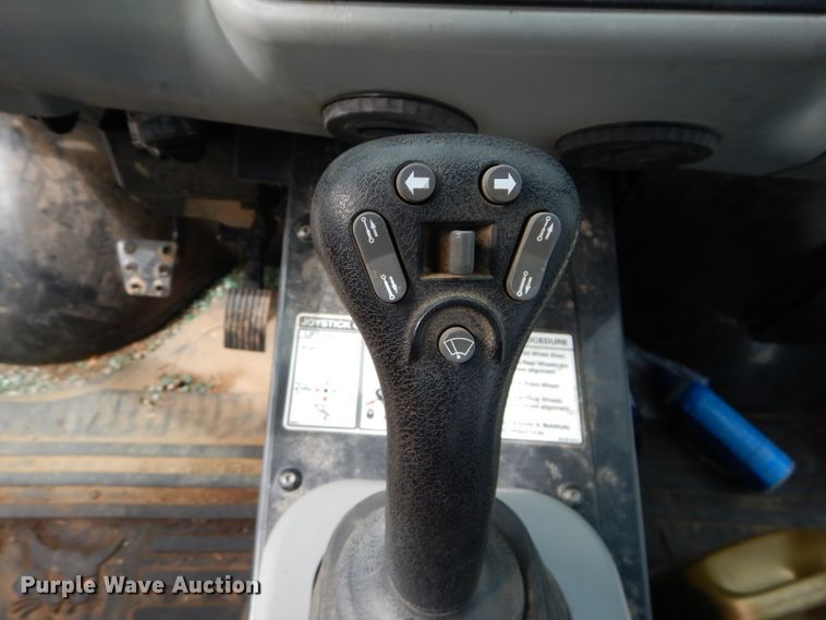 image for item DM4263 2012 Bobcat Toolcat 5600  utility vehicle