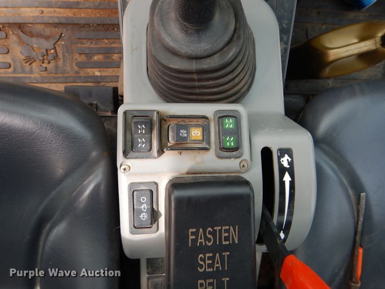 image for item DM4263 2012 Bobcat Toolcat 5600  utility vehicle