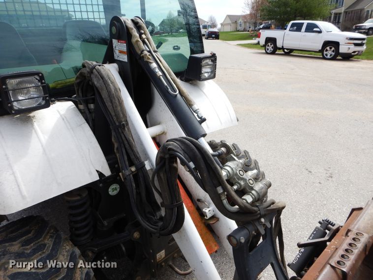 image for item DM4263 2012 Bobcat Toolcat 5600  utility vehicle