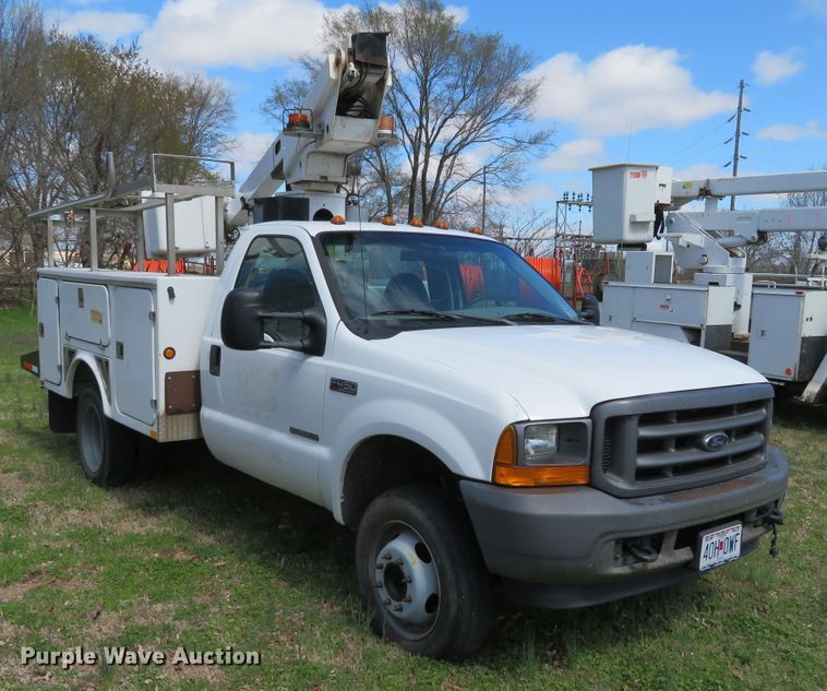 image for item DN5747 2001 Ford F450 Super Duty  bucket truck