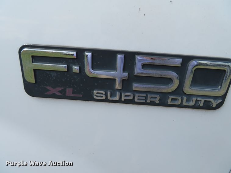 image for item DN5747 2001 Ford F450 Super Duty  bucket truck