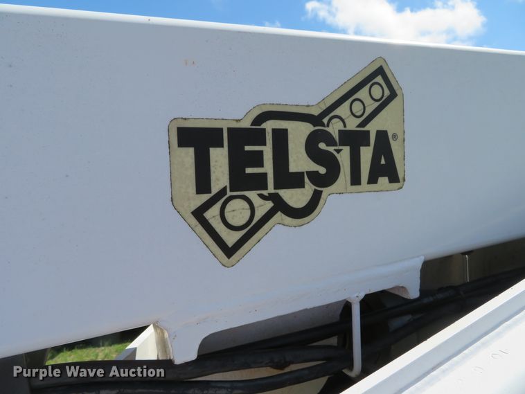 image for item DN5747 2001 Ford F450 Super Duty  bucket truck