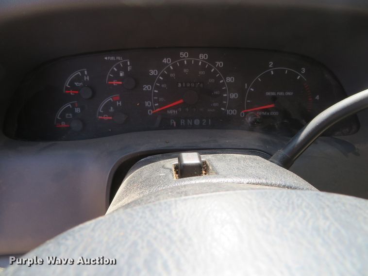 image for item DN5747 2001 Ford F450 Super Duty  bucket truck