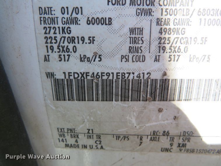 image for item DN5747 2001 Ford F450 Super Duty  bucket truck