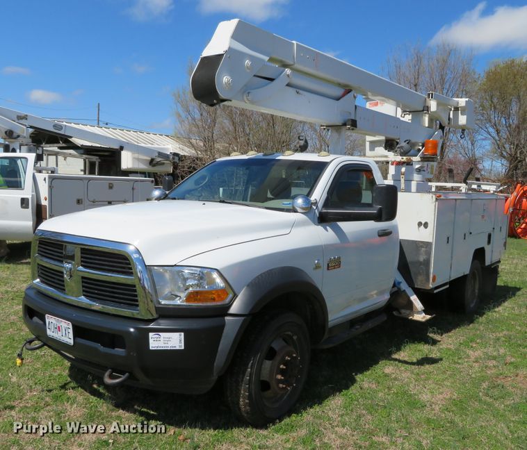 image for item DN5748 2011 Dodge Ram 5500 Heavy Duty  bucket truck