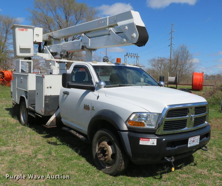 image for item DN5748 2011 Dodge Ram 5500 Heavy Duty  bucket truck