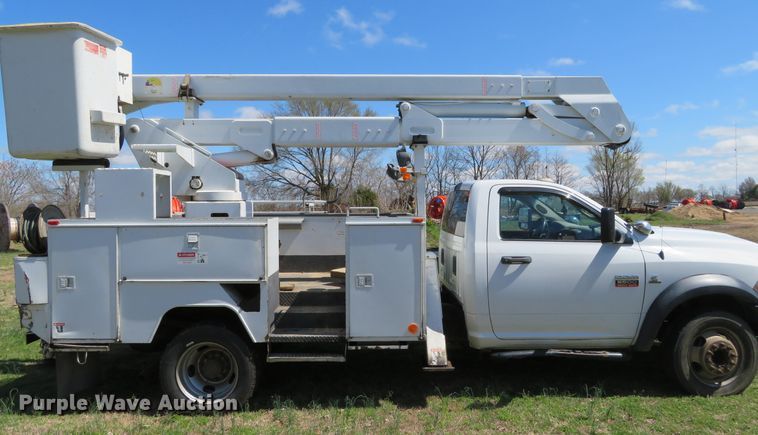image for item DN5748 2011 Dodge Ram 5500 Heavy Duty  bucket truck