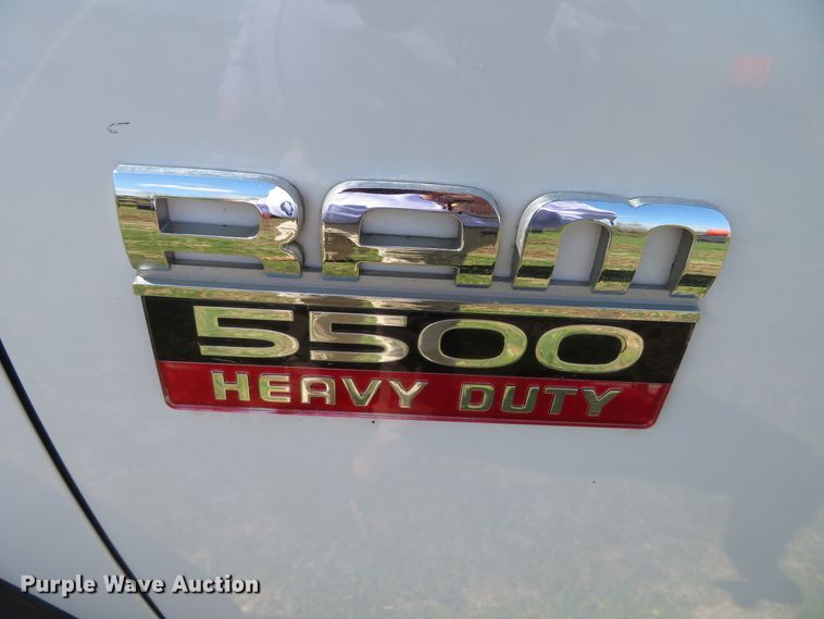 image for item DN5748 2011 Dodge Ram 5500 Heavy Duty  bucket truck