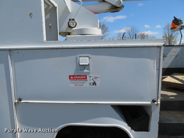 image for item DN5748 2011 Dodge Ram 5500 Heavy Duty  bucket truck