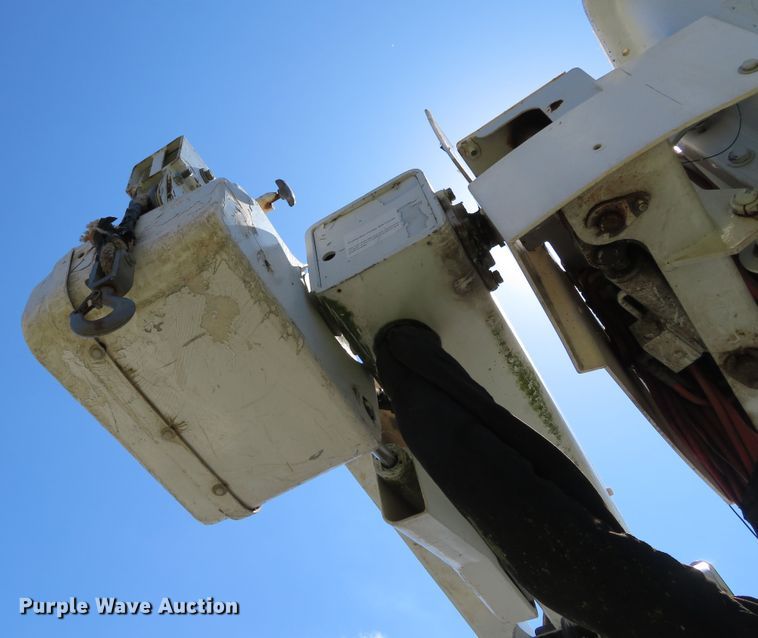 image for item DN5748 2011 Dodge Ram 5500 Heavy Duty  bucket truck