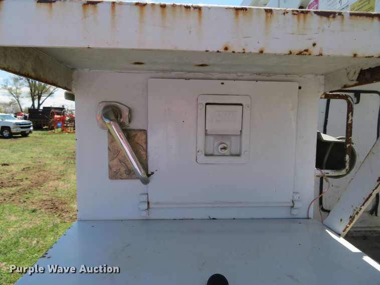 image for item DN5748 2011 Dodge Ram 5500 Heavy Duty  bucket truck