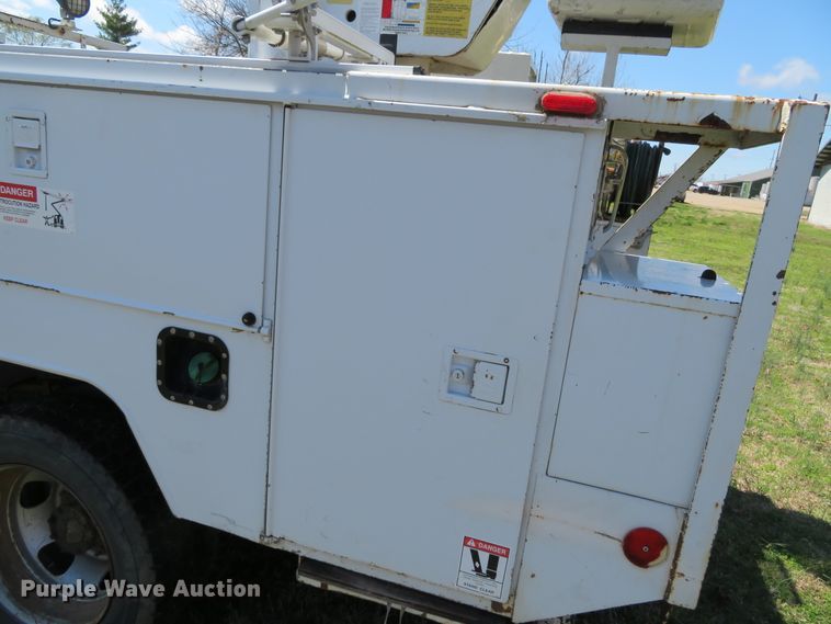 image for item DN5748 2011 Dodge Ram 5500 Heavy Duty  bucket truck