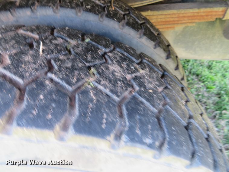 image for item DN5748 2011 Dodge Ram 5500 Heavy Duty  bucket truck