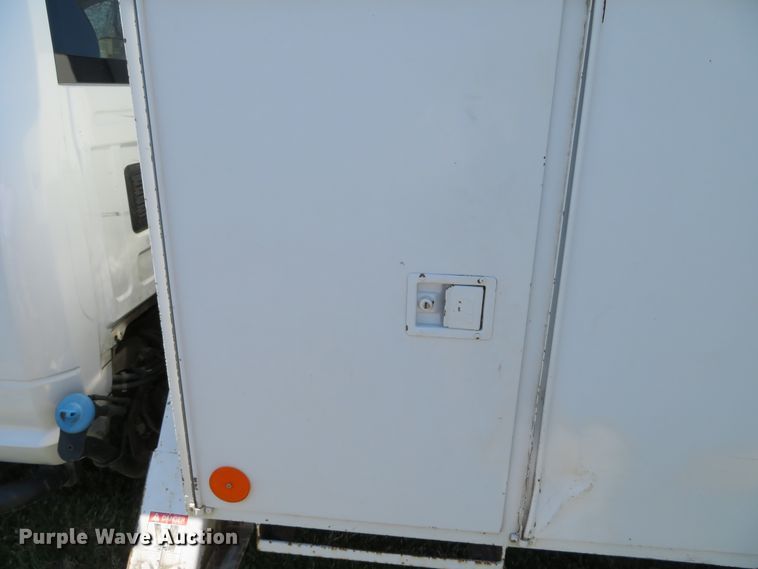 image for item DN5748 2011 Dodge Ram 5500 Heavy Duty  bucket truck